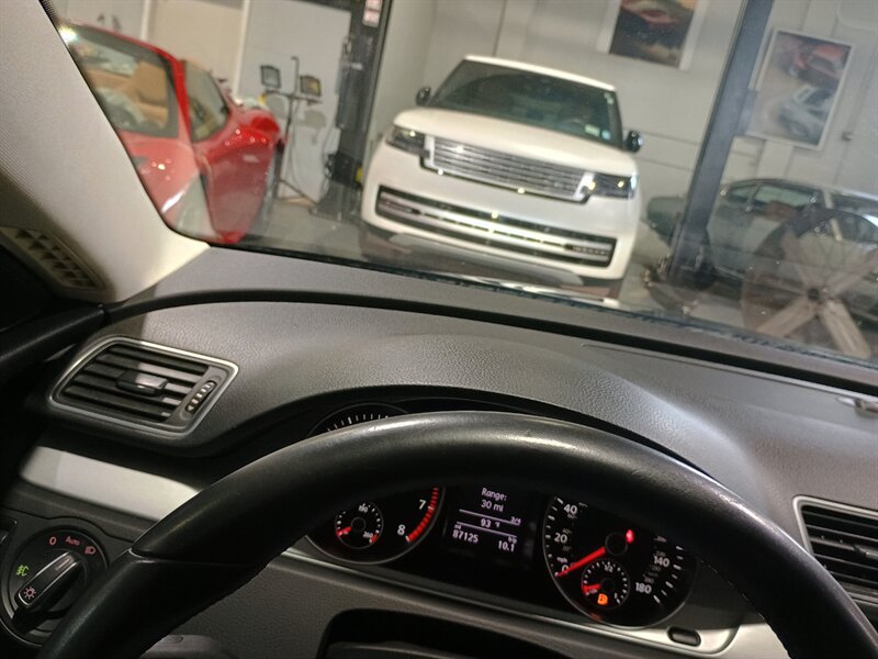 Used 2014 Volkswagen CC Sport FWD image 22