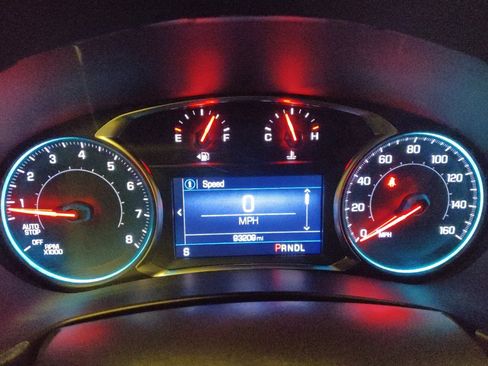 Used 2023 Chevrolet Equinox LT FWD image 23