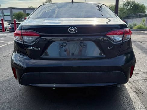 Used 2020 Toyota Corolla LE w/ LE Premium Package FWD image 5