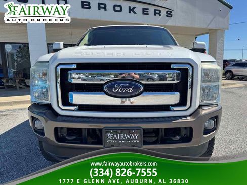 Used 2016 Ford F250 King Ranch w/ FX4 Off-Road Package AWD/4WD image 3