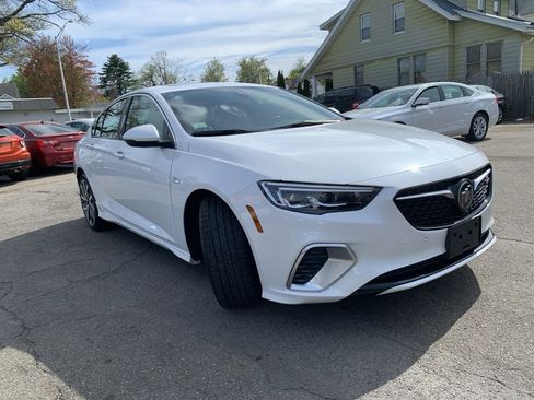 Used 2018 Buick Regal GS w/ Driver Confidence Package #2 AWD/4WD image 3