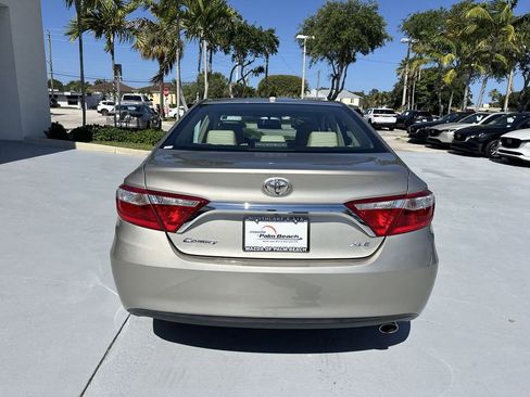 Used 2017 Toyota Camry FWD image 2