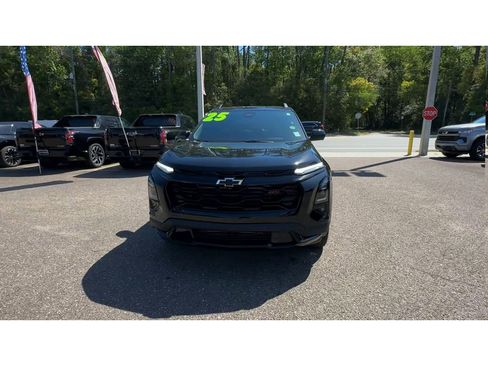 Used 2025 Chevrolet Equinox RS w/ Safety and Technology Package image 3