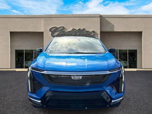 New 2026 Cadillac Optiq Luxury 2 w/ LPO, Premium Carpet Package RWD image 8