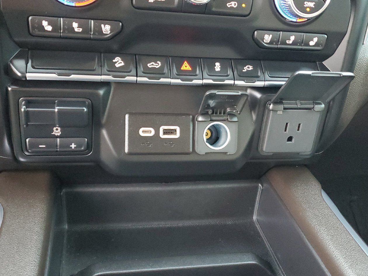 Used 2022 GMC Sierra 1500 SLT AWD/4WD image 26