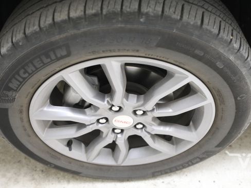Used 2024 GMC Terrain SLT AWD/4WD image 10