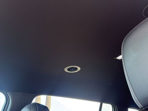 Used 2024 GMC Acadia Elevation image 37