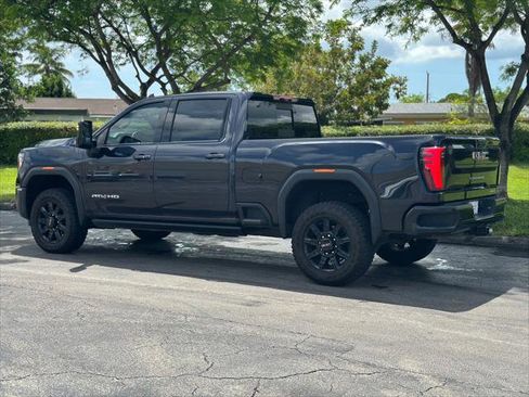 Used 2024 GMC Sierra 2500 AT4 w/ AT4 Premium Plus Package AWD/4WD image 5