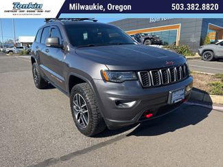 Used 2018 Jeep Grand Cherokee Trailhawk w/ Trailhawk Luxury Group AWD/4WD video 1