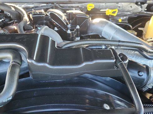 Used 2016 Ford F250 Lariat w/ Lariat Ultimate Package AWD/4WD image 18