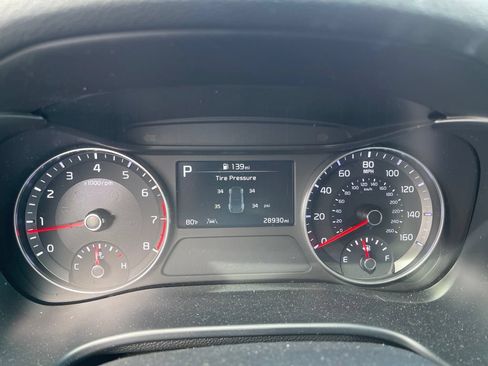 Used 2023 Kia Forte LXS w/ LXS Technology Package FWD image 8