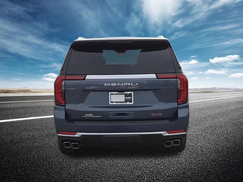 New 2026 GMC Yukon Denali w/ Denali Reserve Package AWD/4WD image 23