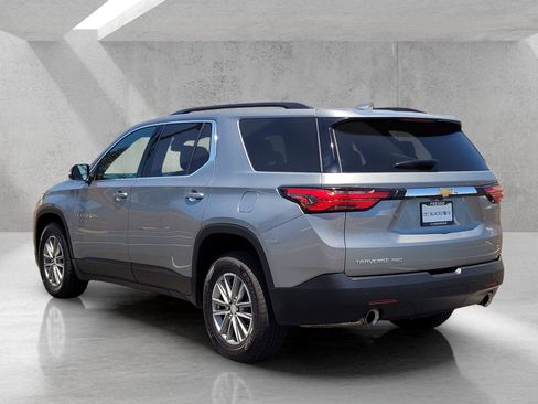 Used 2023 Chevrolet Traverse LT AWD/4WD image 6
