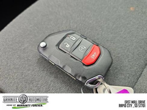 Used 2024 Jeep Wrangler Unlimited Sahara AWD/4WD image 29