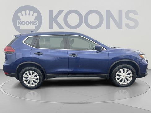 Used 2018 Nissan Rogue S AWD/4WD image 12