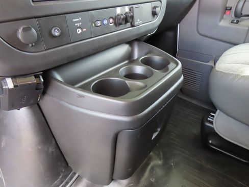 New 2024 Chevrolet Express 3500 Work Van w/ Power Convenience Package image 6