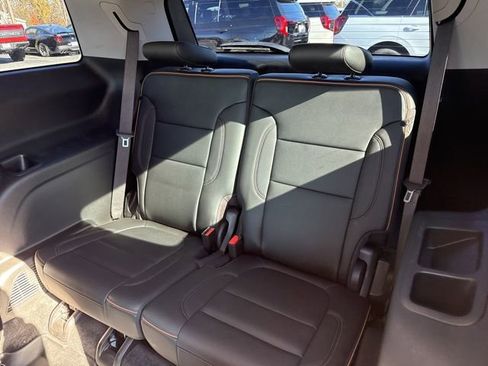 Used 2021 GMC Acadia AT4 image 18