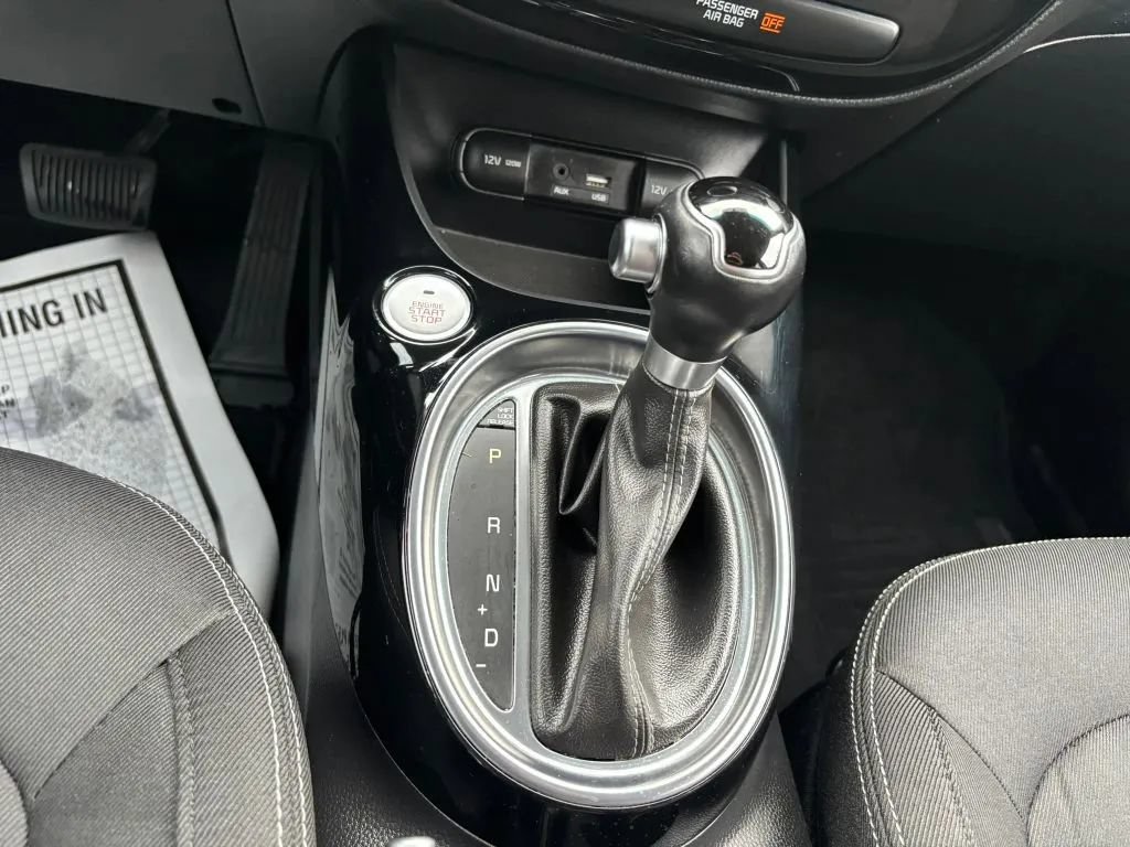 Used 2017 Kia Soul + w/ Audio Package FWD image 21