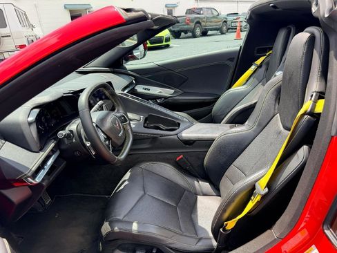 Used 2020 Chevrolet Corvette Stingray Coupe w/ Engine Appearance Package RWD image 59