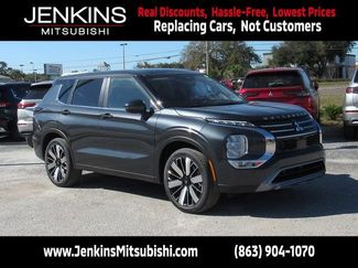 New 2026 Mitsubishi Outlander SE video 1