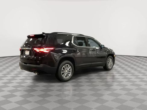 Used 2023 Chevrolet Traverse LT image 8