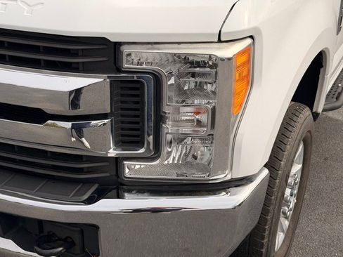Used 2017 Ford F250 XLT image 17