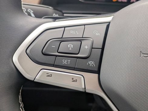 New 2026 Volkswagen Atlas SE FWD image 26