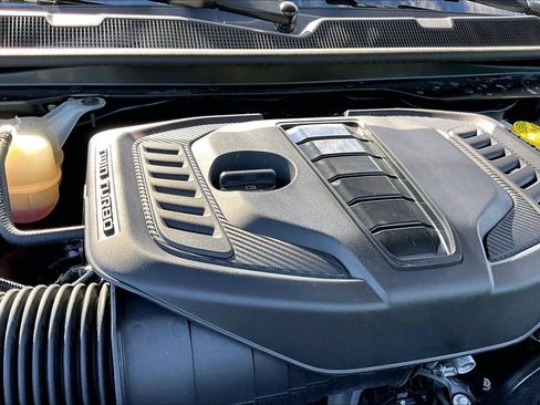 Used 2024 Jeep Wagoneer L Series II w/ Flexible Seating Group AWD/4WD image 31