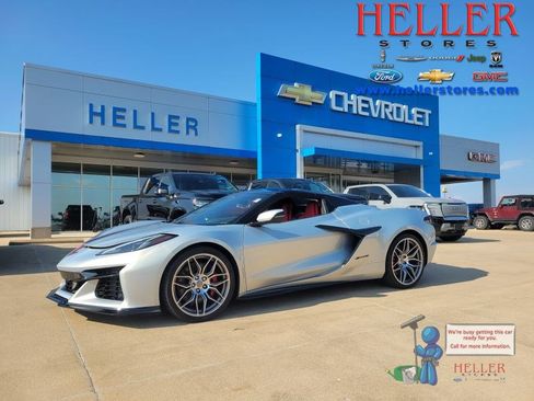 Used 2024 Chevrolet Corvette Z06 RWD image 1
