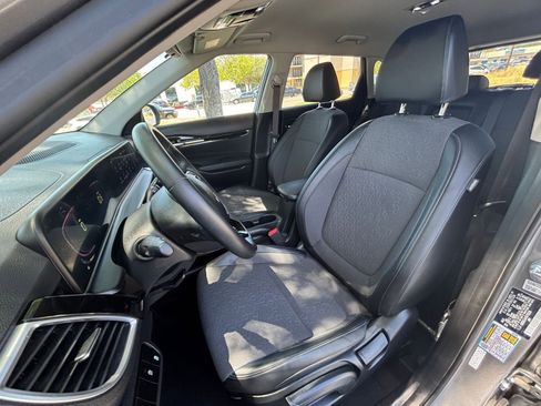 Used 2025 Kia Seltos S image 30