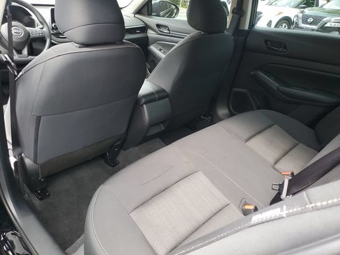 Certified 2025 Nissan Altima 2.5 S FWD image 9
