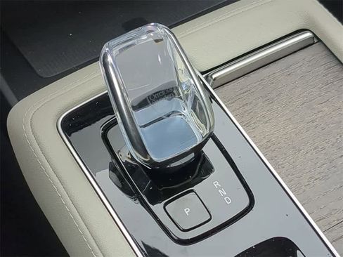 New 2026 Volvo XC90 B6 Ultra w/ Protection Package Premier image 31