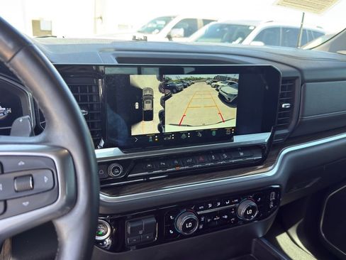 Used 2022 Chevrolet Silverado 1500 RST AWD/4WD image 22
