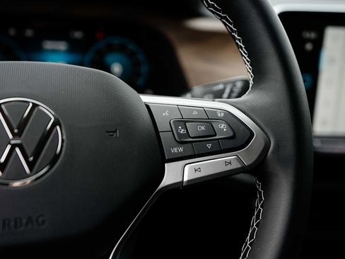 New 2025 Volkswagen Atlas SE image 19