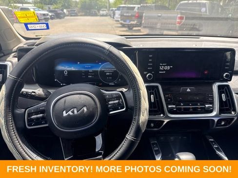 Used 2023 Kia Sorento SX AWD/4WD image 8