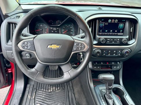 Used 2015 Chevrolet Colorado Z71 image 8