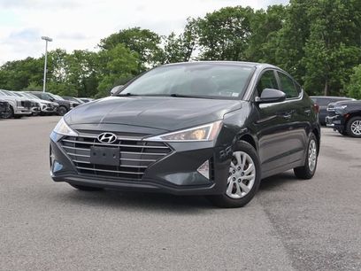 Used 2020 Hyundai Elantra SE w/ Cargo Package (C1)