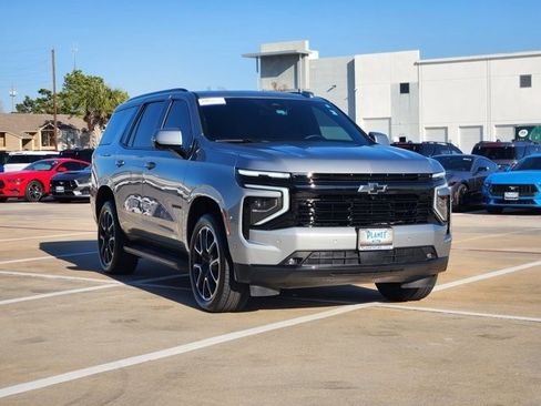 Used 2025 Chevrolet Tahoe RST w/ Comfort Package image 3