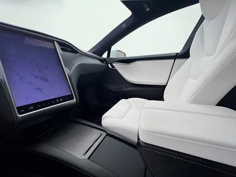 Used 2021 Tesla Model S Performance AWD/4WD image 50