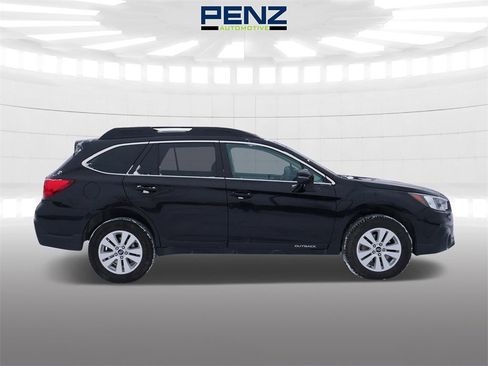 Used 2019 Subaru Outback 2.5i Premium image 8