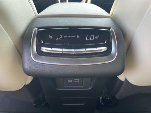 Certified 2023 Cadillac XT6 Sport w/ Technology Package AWD/4WD image 23