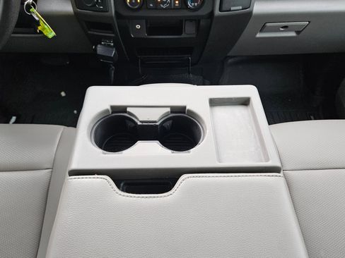 Used 2019 Ford F250 XL w/ Power Equipment Group AWD/4WD image 12