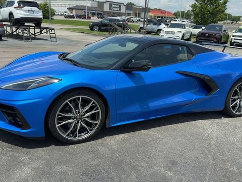 Used 2025 Chevrolet Corvette Stingray Preferred Conv w/ Battery Protection Package RWD image 3