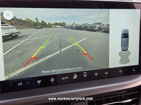 New 2025 Ford Escape SE image 17