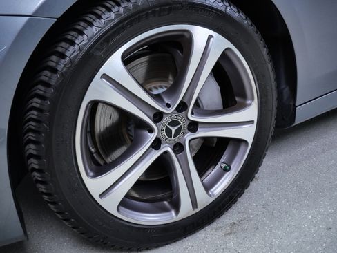 Used 2020 Mercedes-Benz E 350 4MATIC Sedan image 13