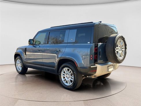 Used 2023 Land Rover Defender 110 S image 3