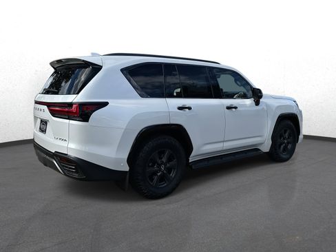 New 2025 Lexus LX 700h Overtrail image 3