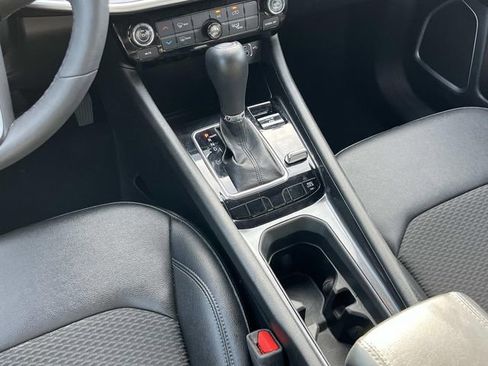 Used 2025 Jeep Compass Latitude AWD/4WD image 13