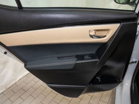 Used 2017 Toyota Corolla LE image 8