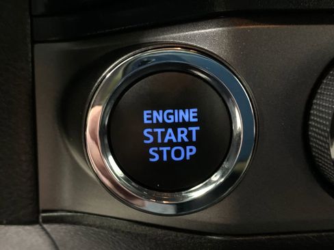 Used 2023 Toyota Tacoma TRD Off-Road image 15